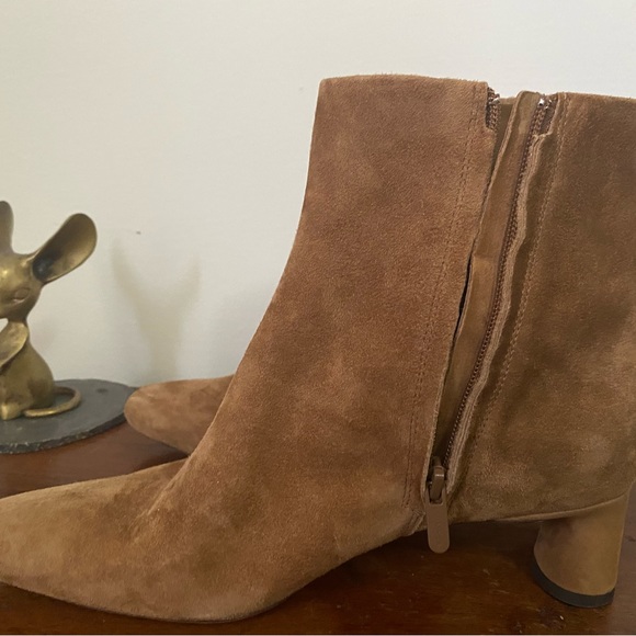 Vince Hilda Suede Ankle Boot Bootie 8 Brown Light Fawn - - Picture 6 of 6
